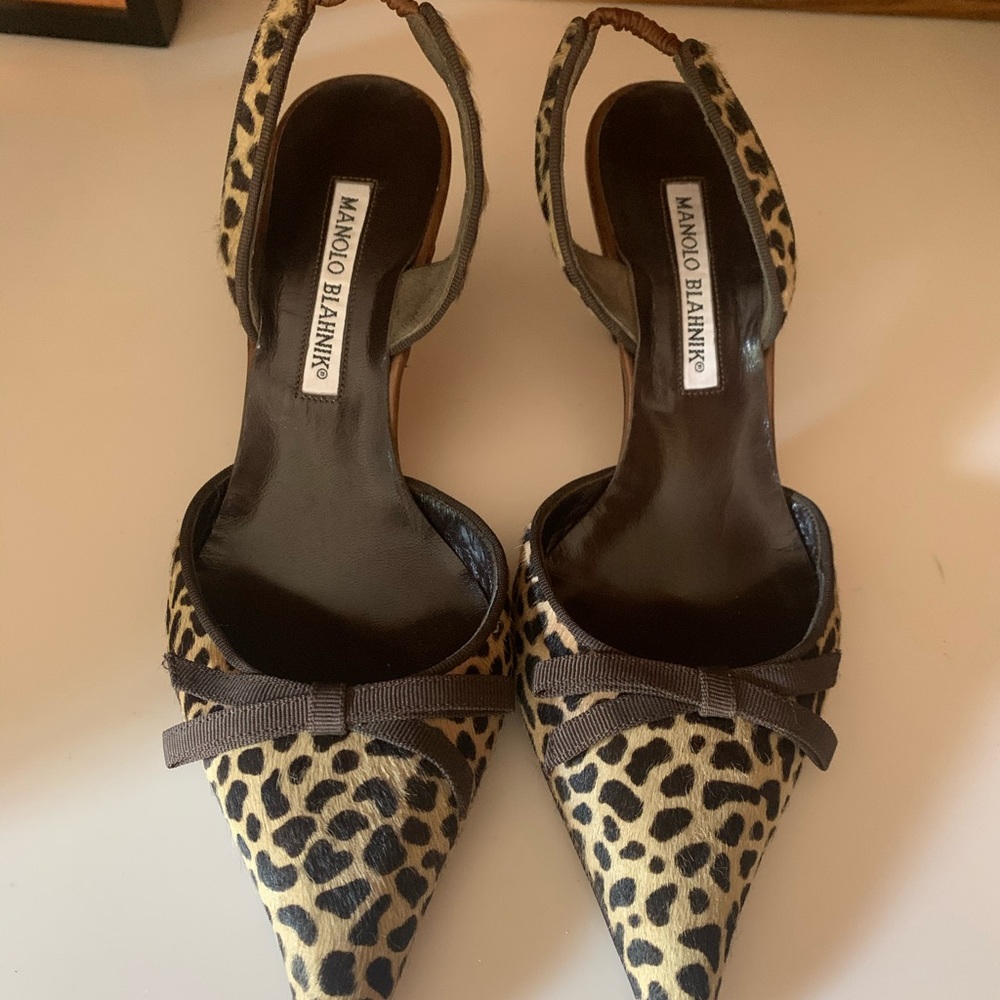 Leopard print Manolo Blahnik heels